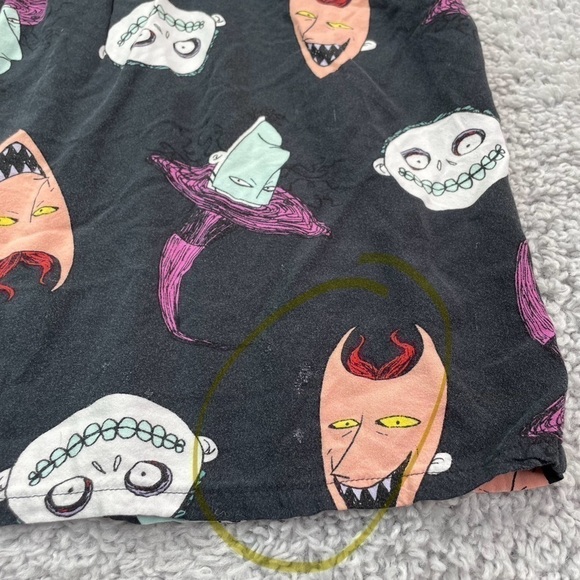 Hot Topic Top Mens Medium Nightmare Before Christmas Tim Burton Button Up Oogie - Picture 5 of 5
